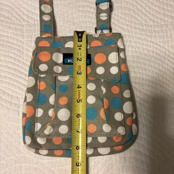 Kavu Keeper Polka Dot Messenger Crossbody Bag, Gray Multicolor - Picture 9 of 11
